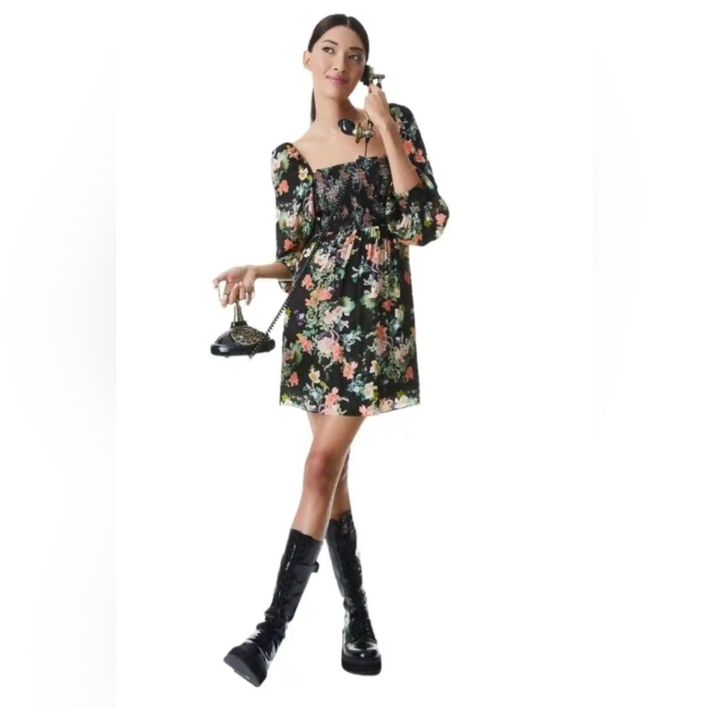 Alice + Olivia - Cooper Smocked Mini dress‎ size 4